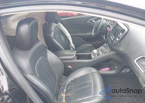 2016 Chrysler 200 Limited Platinum из США, поврежденный, VIN 1C3CCCAG1GN178289